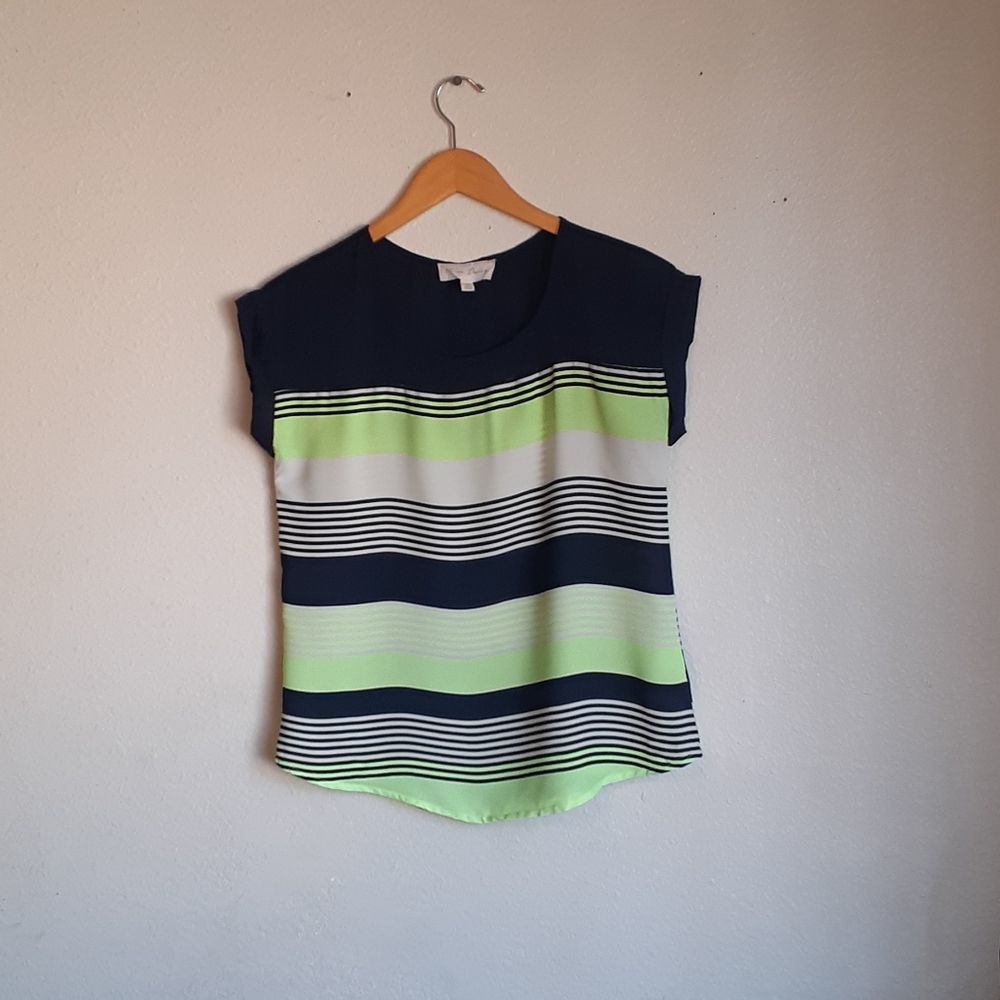 Miss daisy blouse size M